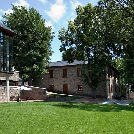 Albergue Francisco Giner De Los Rios ビリャブリノ エクステリア 写真